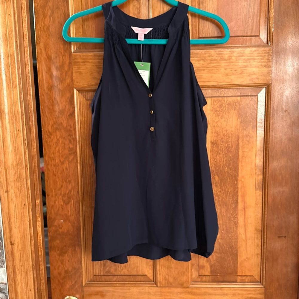 Lilly Pulitzer cold shoulder top with scarf. Brand new. Never worn 🩷